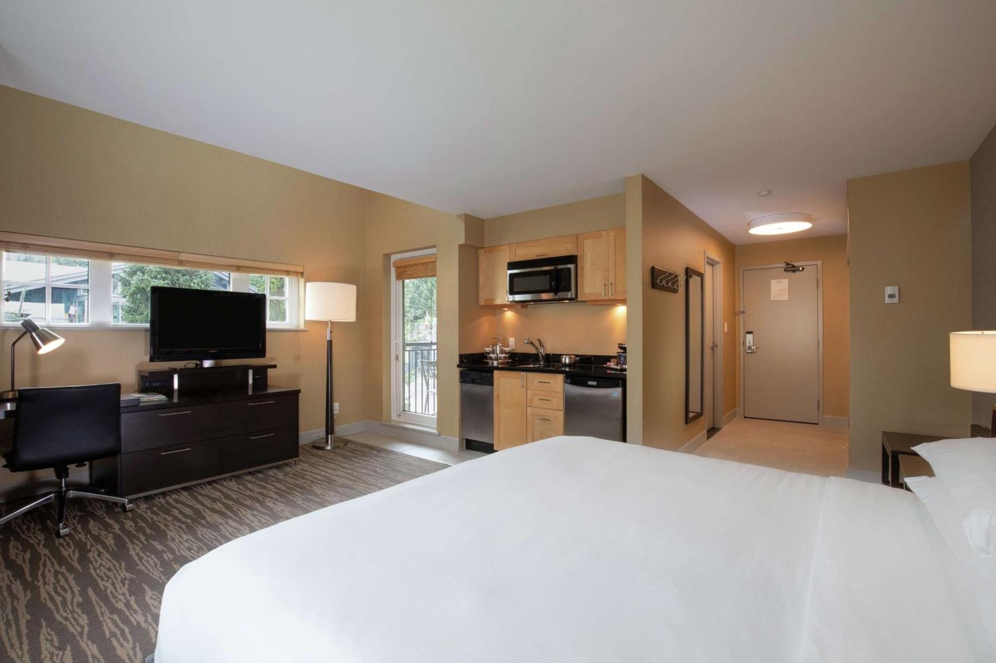 Hilton Whistler Resort & Spa Exterior foto