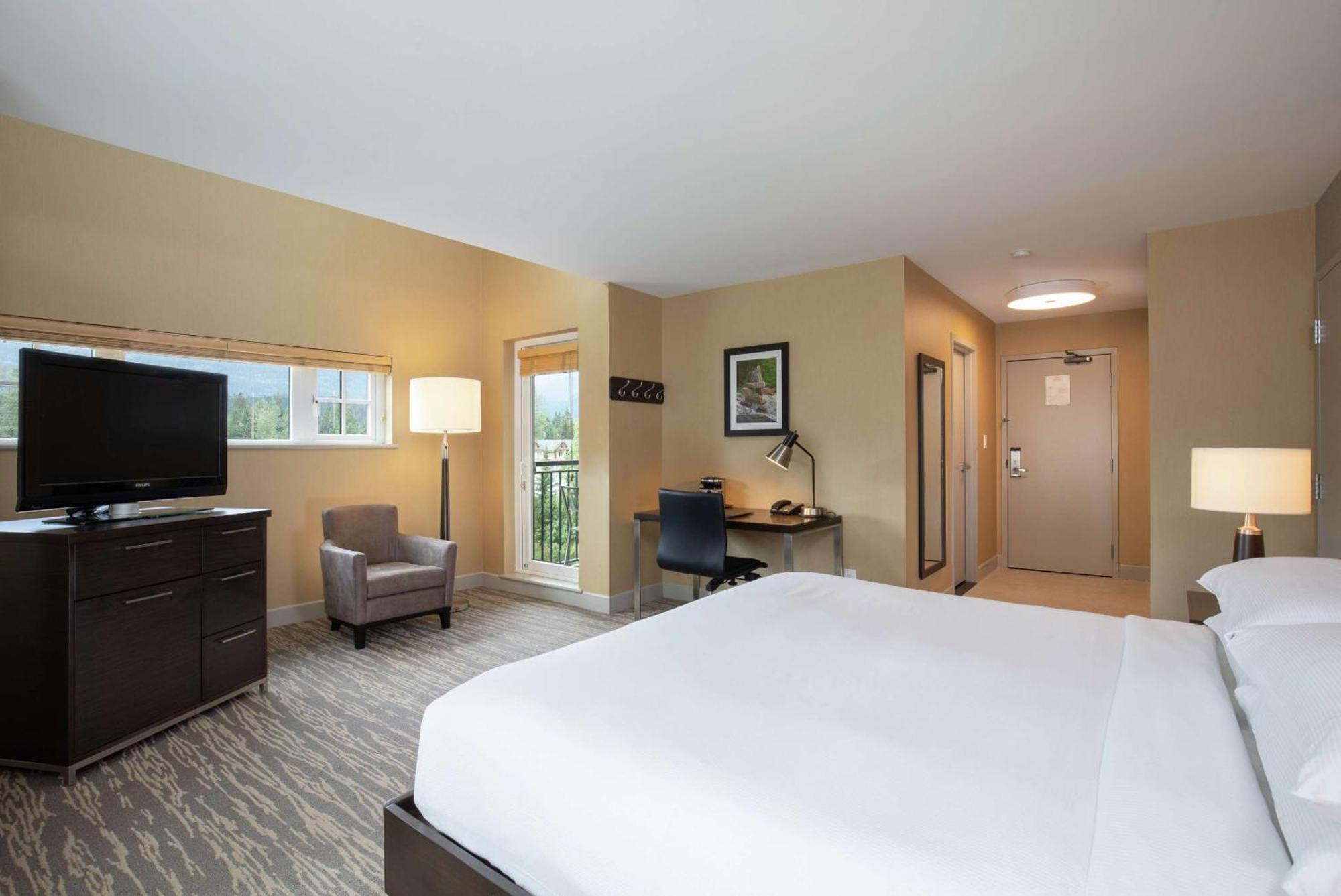 Hilton Whistler Resort & Spa Exterior foto