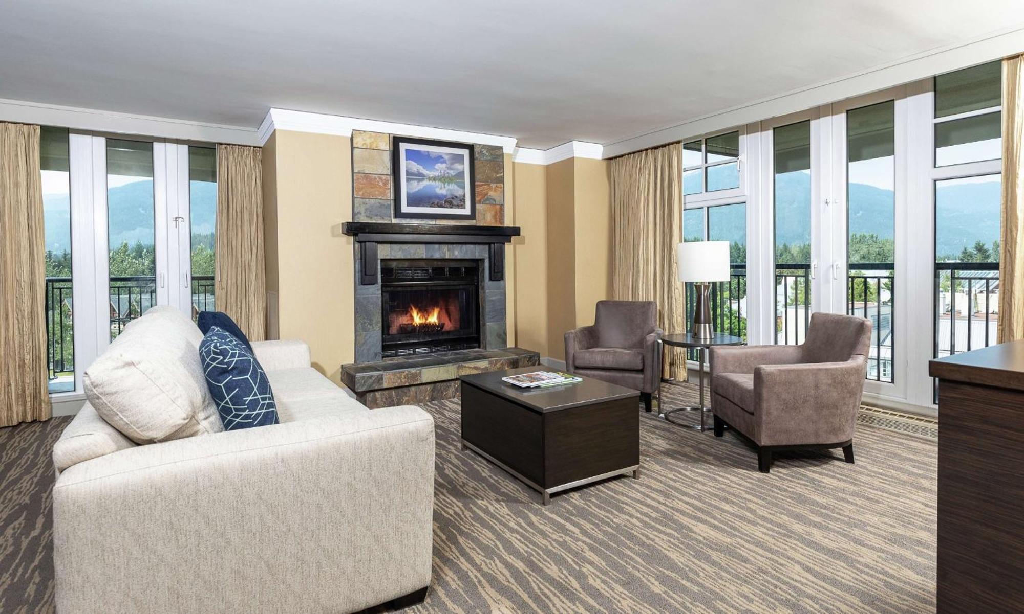 Hilton Whistler Resort & Spa Exterior foto
