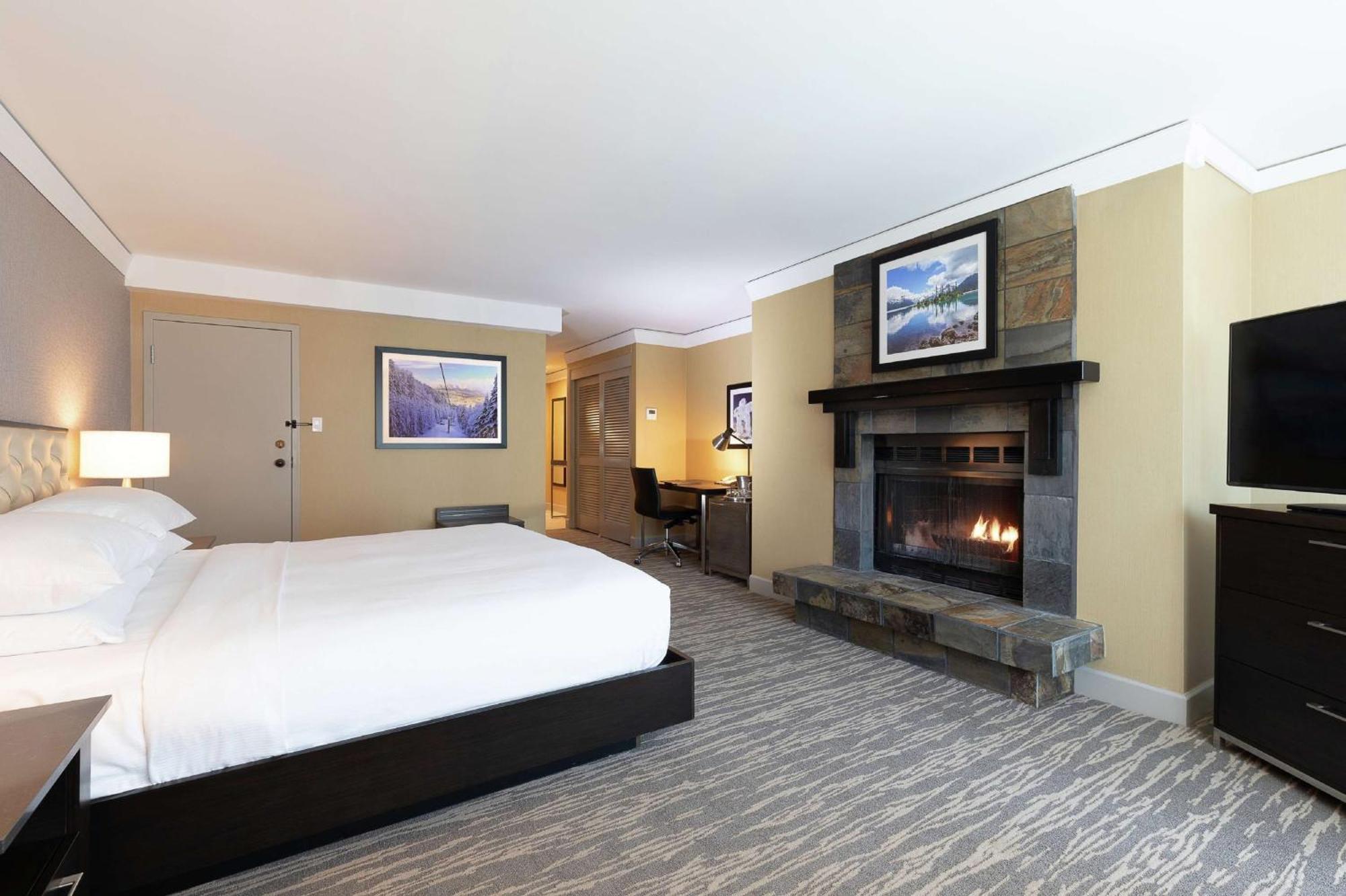 Hilton Whistler Resort & Spa Exterior foto