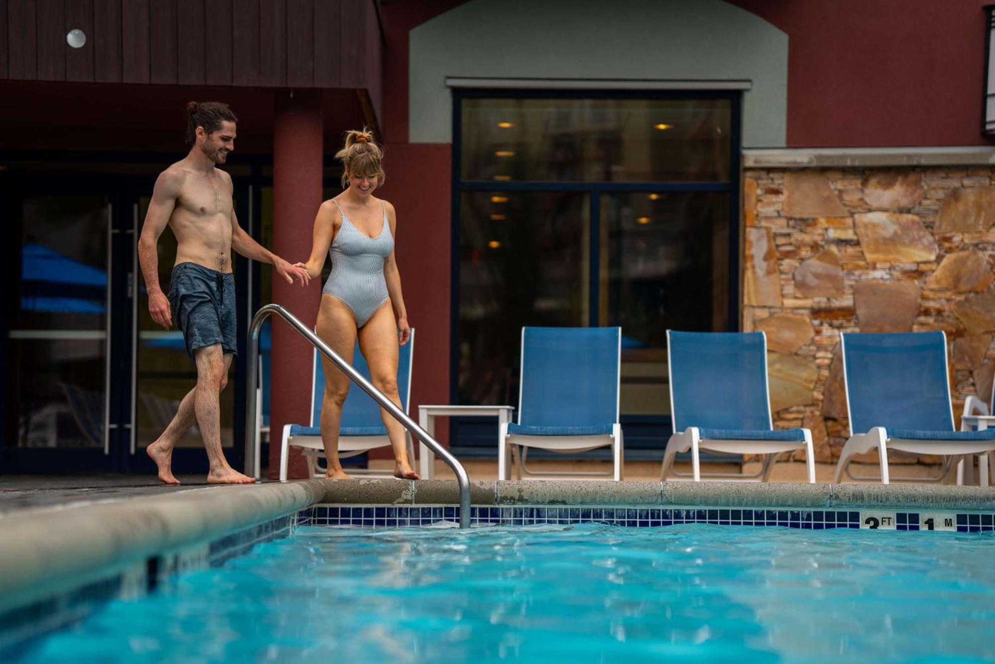 Hilton Whistler Resort & Spa Exterior foto