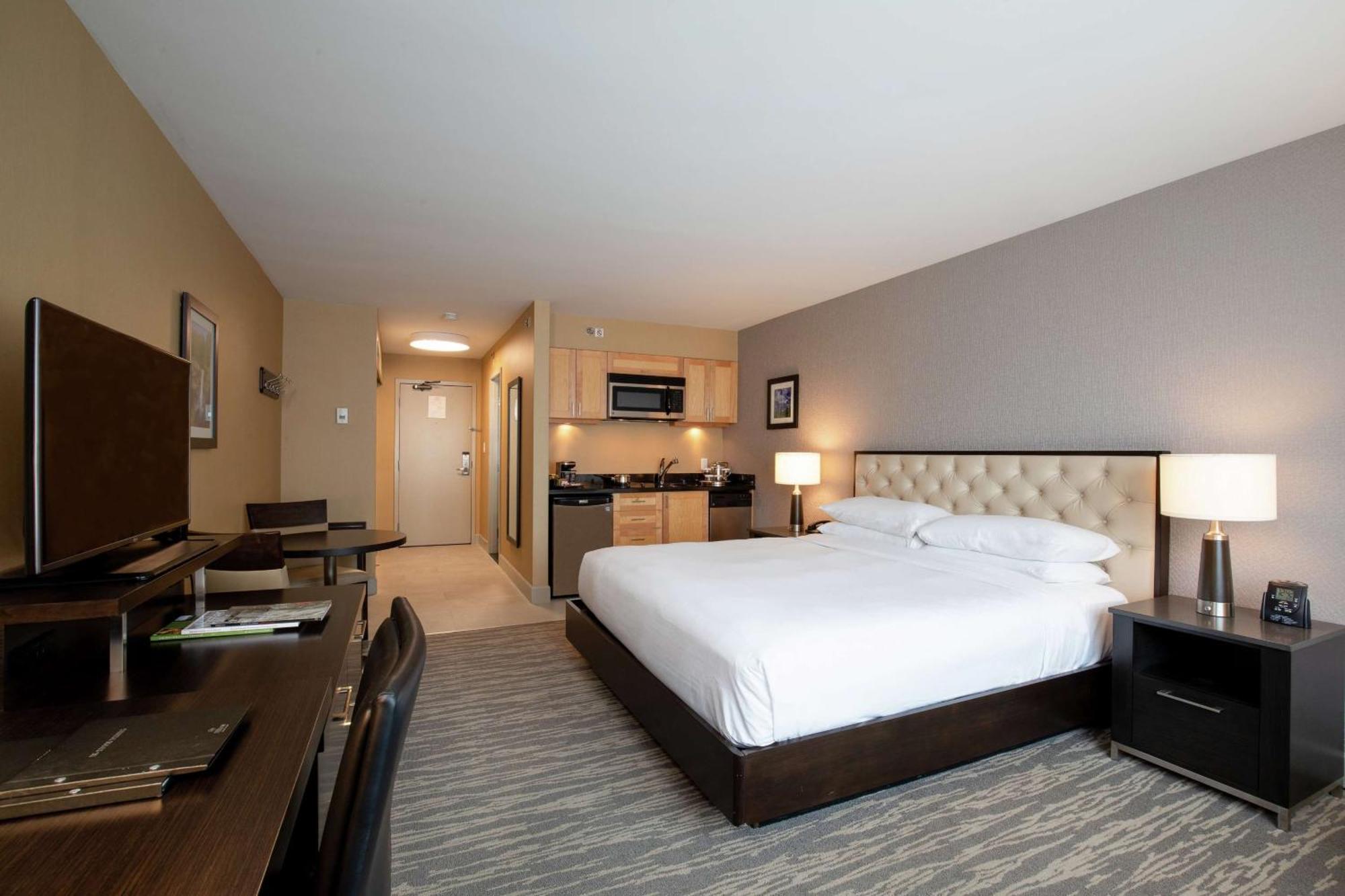 Hilton Whistler Resort & Spa Exterior foto