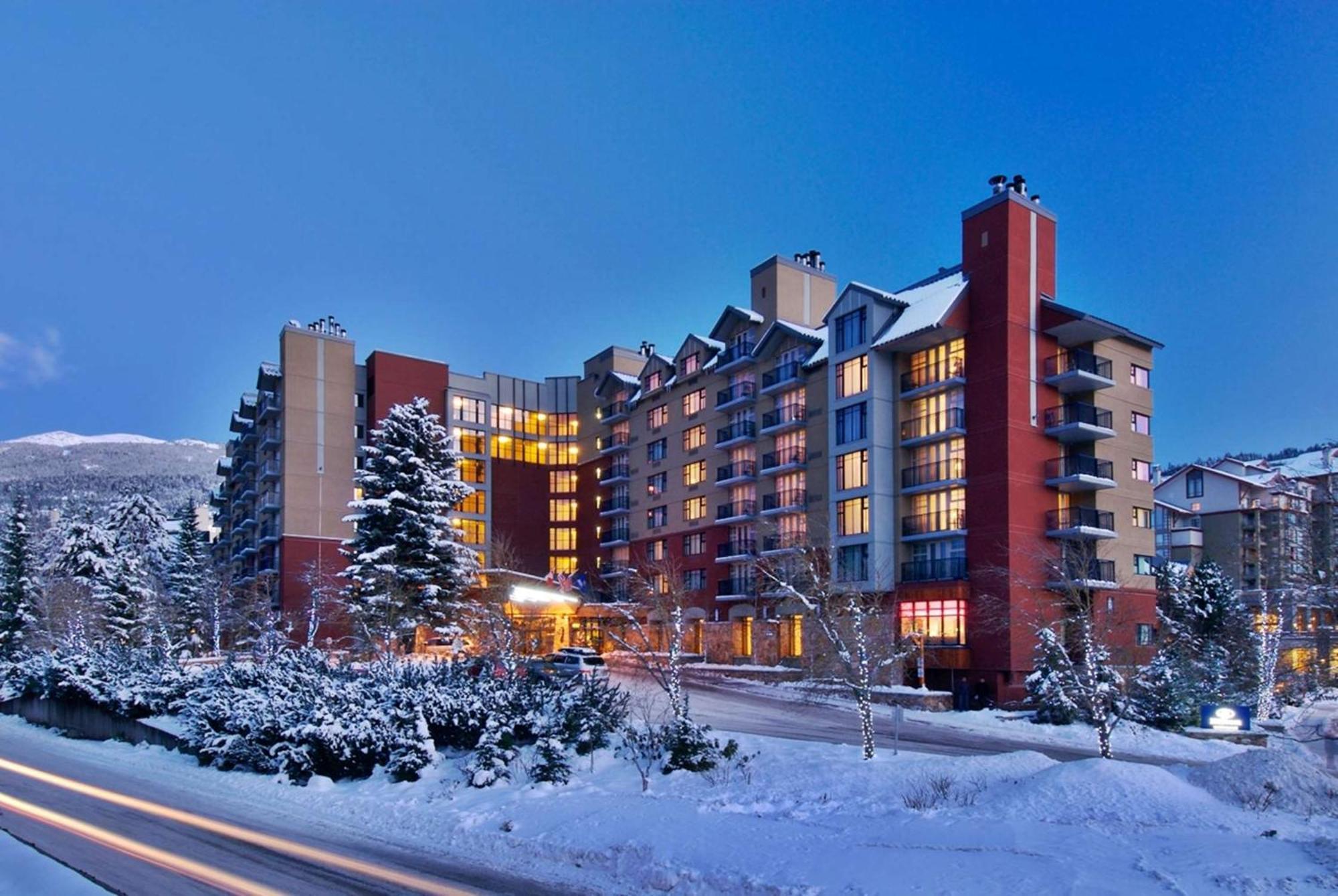 Hilton Whistler Resort & Spa Exterior foto