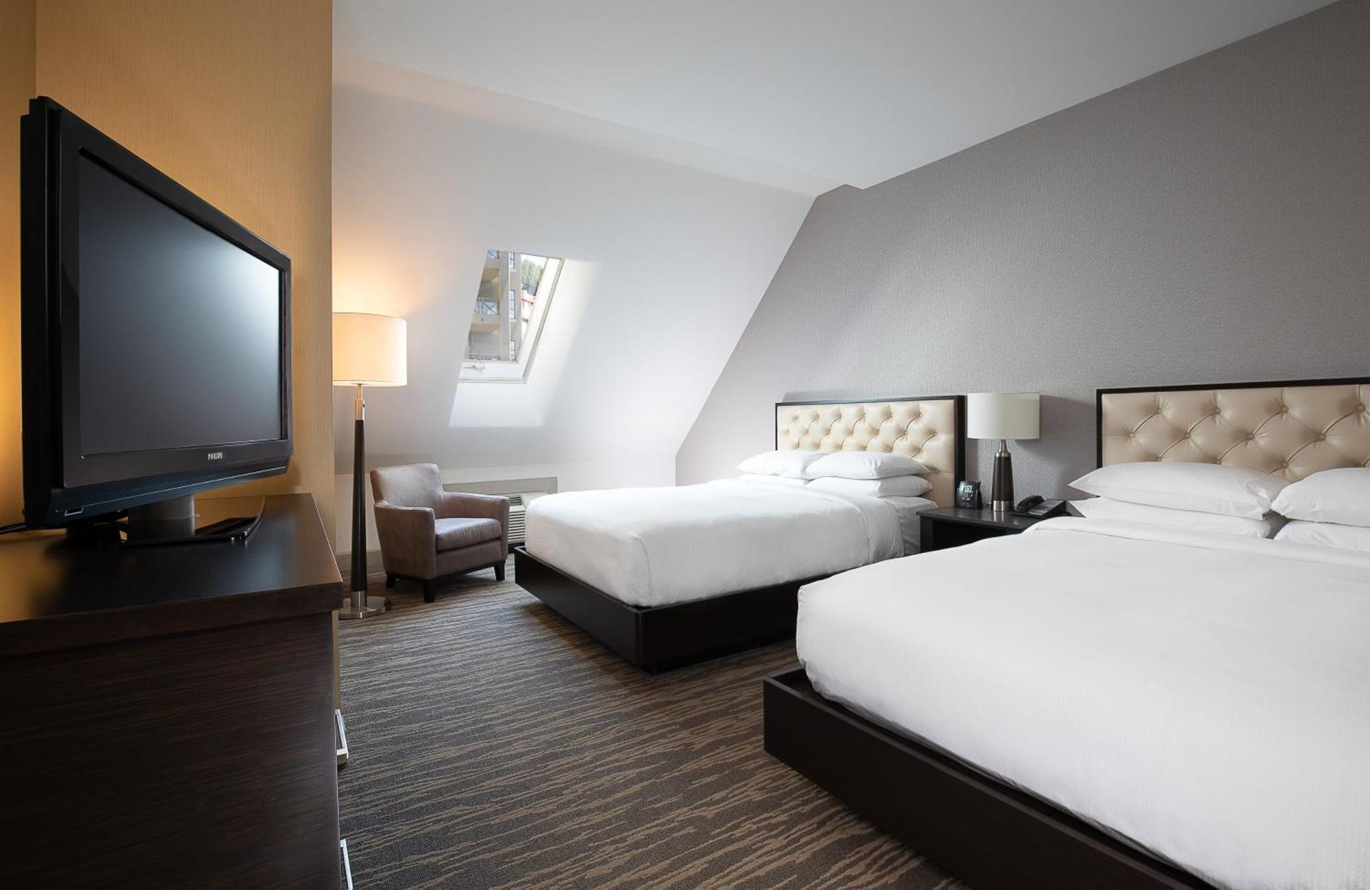 Hilton Whistler Resort & Spa Exterior foto