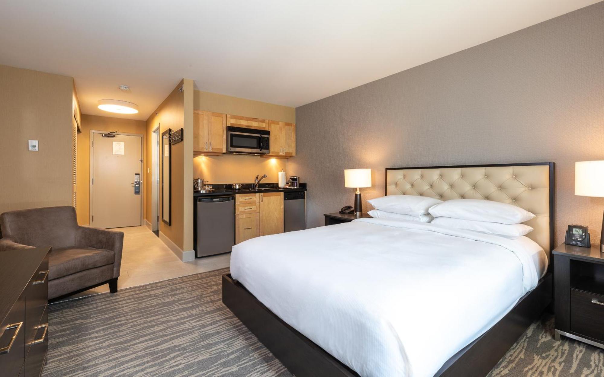 Hilton Whistler Resort & Spa Exterior foto